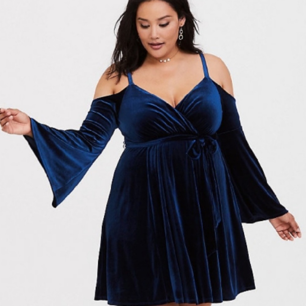 🦄New Plus Velvet Dress 🦄